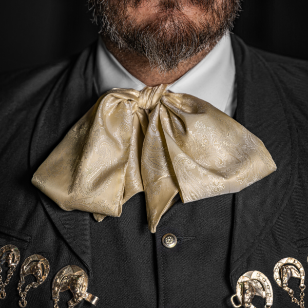 Alternative view of Moño de liston